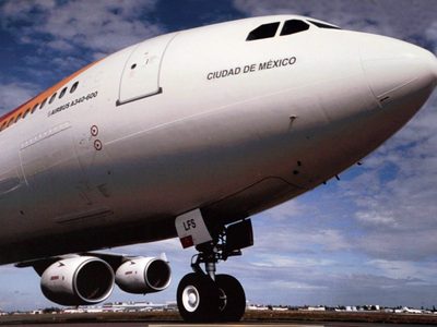 Precio de vuelos de Ciudad de México a Cancún se dispara 103%