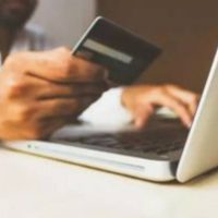 Navidad dispara compras y fraude: protocolos de seguridad de los comercios 'online' y plataforma de