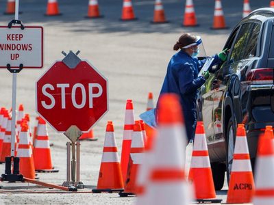 El coronavirus batió récords mundiales en los Estados Unidos