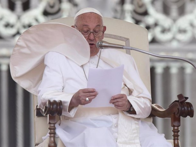 El Papa en un encuentro a puerta cerrada con sacerdotes: "Los cotilleos son cosa de mujeres"