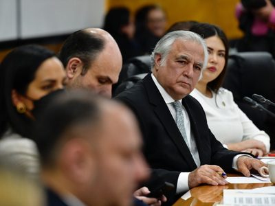 Diputados reclaman a Torruco presupuesto excesivo a Tren Maya