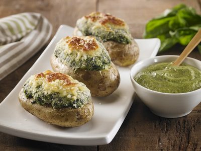 Papas rellenas con crema de espinaca: tentadora y muy deliciosa receta para cuando querés sorprender