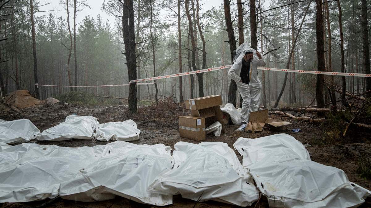 Muertos en Izium, Ucrania