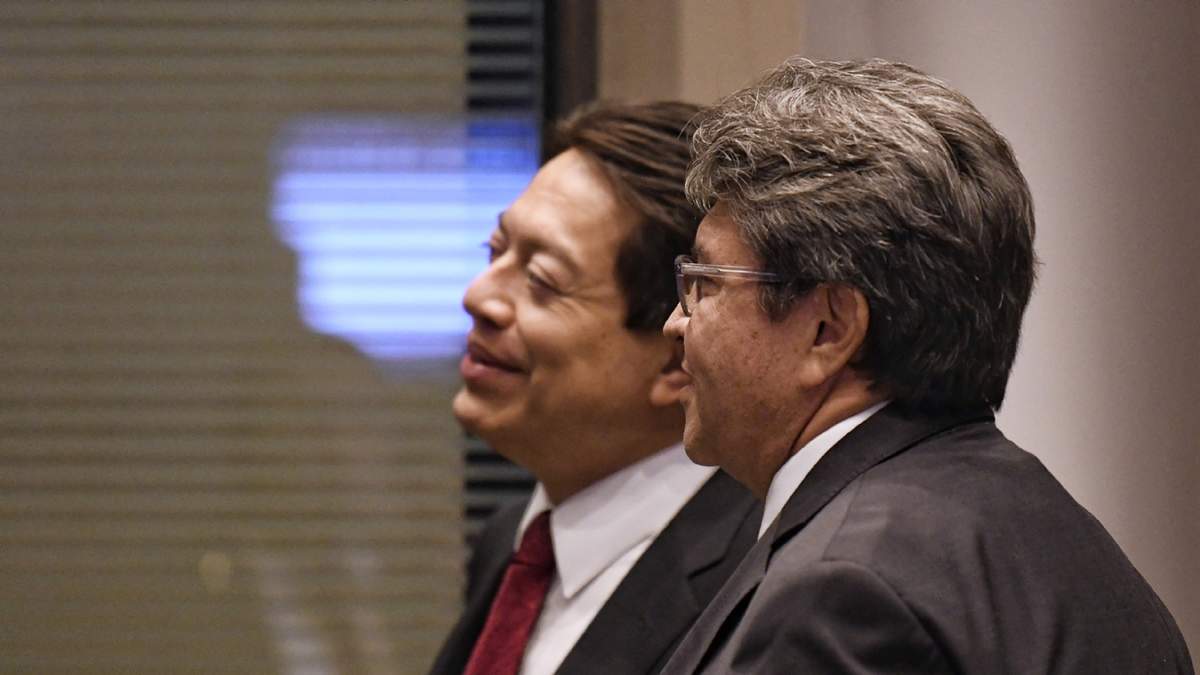 El actual presidente de Morena, Mario Delgado, junto con Ricardo Monreal
