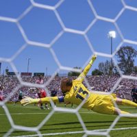 El Paris Saint-Germain golea 4-0 al Atlético de Madrid en su debut en el Mundial de Clubes