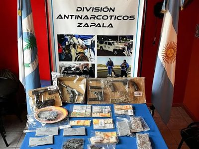 Zapala: detuvieron a tres personas que manejaban un kiosco de narcomenudeo