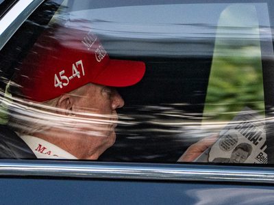 Trump pide a la gente que "resista" su guerra comercial: "No será fácil, pero el resultado será histórico"