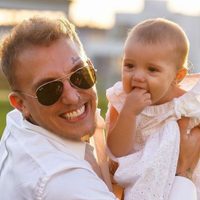 Lo lleva en la sangre: Abril, la hija de El Polaco, y un show musical para derretirse de amor
