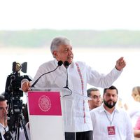 AMLO anuncia 75 mil mdp de inversión adicional para Pemex en 2019