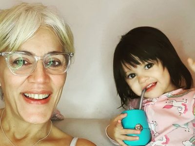 Exceso de ternura: Lola, la hija de Débora D´Amato, y una imagen que nos dejó flechados