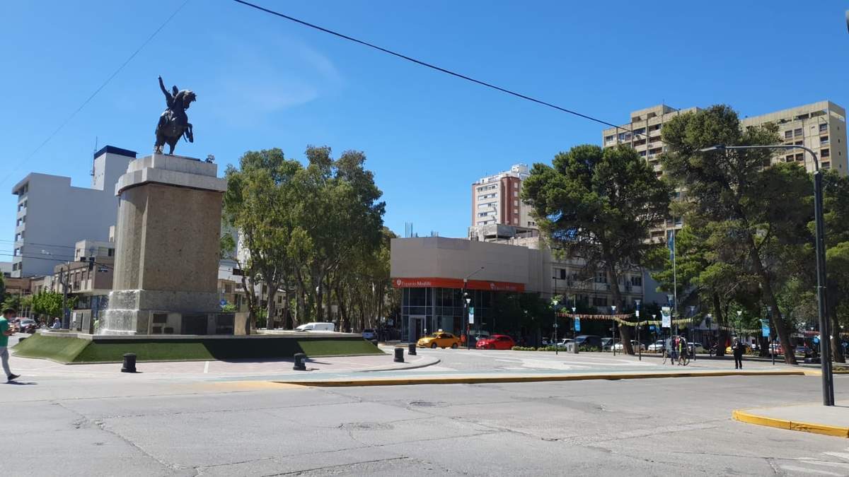 Clima soleado y cielo despejado en Neuquén capital. Fuente: (Javier Manzano)