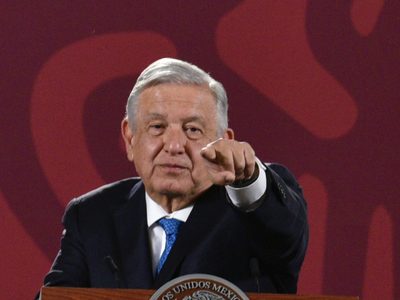 Vitol ya reveló nombres de funcionarios de Pemex que recibieron sobornos: AMLO