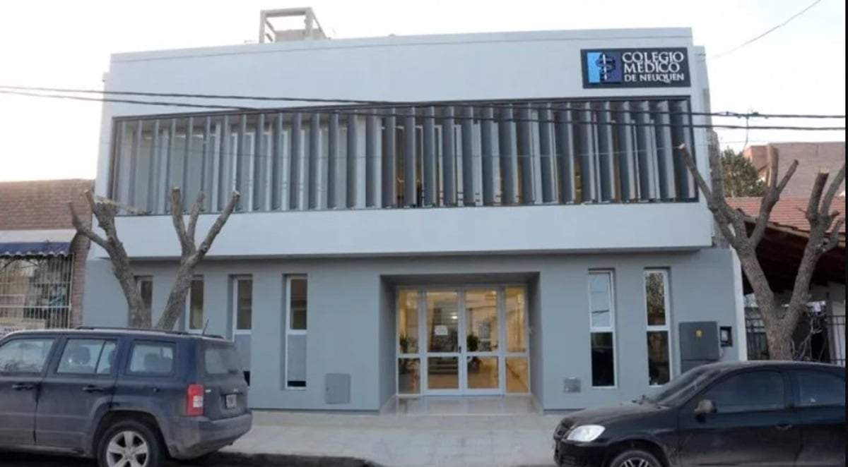 El Colegio Médico de Neuquén en alerta por las ofertas de consultas virtuales en Mercado Libre. Fuente: (Facebook)