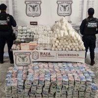 Encuentran fentanilo, heroína y metanfetaminas con valor de 14.7 mdd en envases de jugo