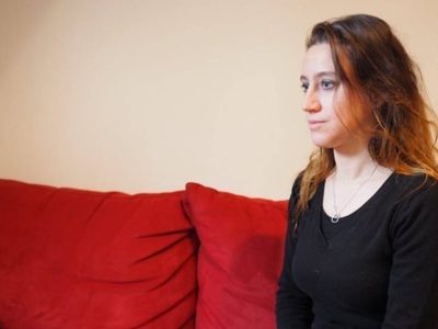 Francia: mujer podría enfrentar cadena perpetua por matar a padrastro que la violó desde los 12 años