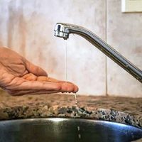 Los barrios de la calle Gatica tendrán problemas de agua hasta que terminen con el nuevo acueducto