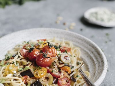 Fideos de berenjenas: sin harinas y facilísimos de hacer en casa con la salsa más rica