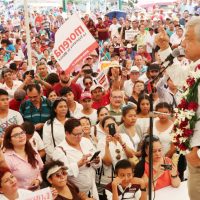 'Basta ya de masacres y de reprimir al pueblo con el Ejército”, dice AMLO a Peña