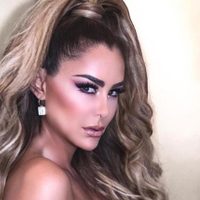 ¡Ah bueno! Ninel Conde corre la bata mientras baila frente al espejo ¡Atrevida!