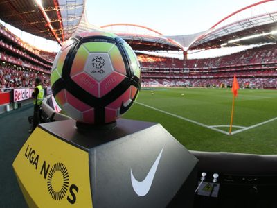 Tres futbolistas en Portugal dieron positivo y hay preocupación con respecto a la reanudación