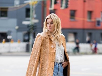 Blusas Peter Pan: el nuevo flechazo fashionista para este otoño arrasa en las redes
