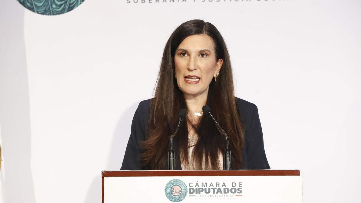 La presidenta de la Cámara de Diputados, Kenia López Rabadán