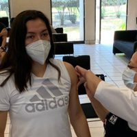 Vacunan a deportistas mexicanos que acudirán a los Juegos Olímpicos de Tokio