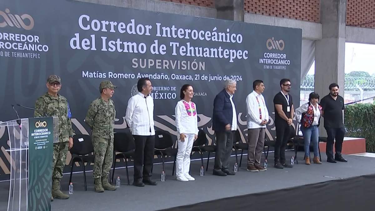 El presidente López Obrador con Claudia Sheinbaum