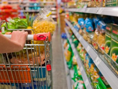 La inflación del 2021 sobrepasó por más de 20 puntos el objetivo del Gobierno
