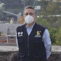 Manuel Negrete declina a favor de Evelyn Salgado en Guerrero