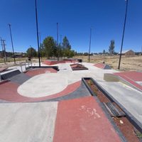 Mientras el Skatepark de Zapala aguarda la apertura, los vándalos causan daños en el lugar