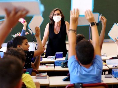 El director de la OMS para Europa defendió la apertura de escuelas: “Debemos asegurar la enseñanza”
