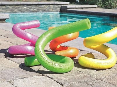 Desempolvá los flotadores viejos de la pileta: creá esta maceta con mucha onda para decorar tu casa como un diseñador