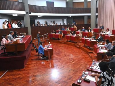 Senadores de Chubut rindieron cuentas de su gestión en la Legislatura provincial
