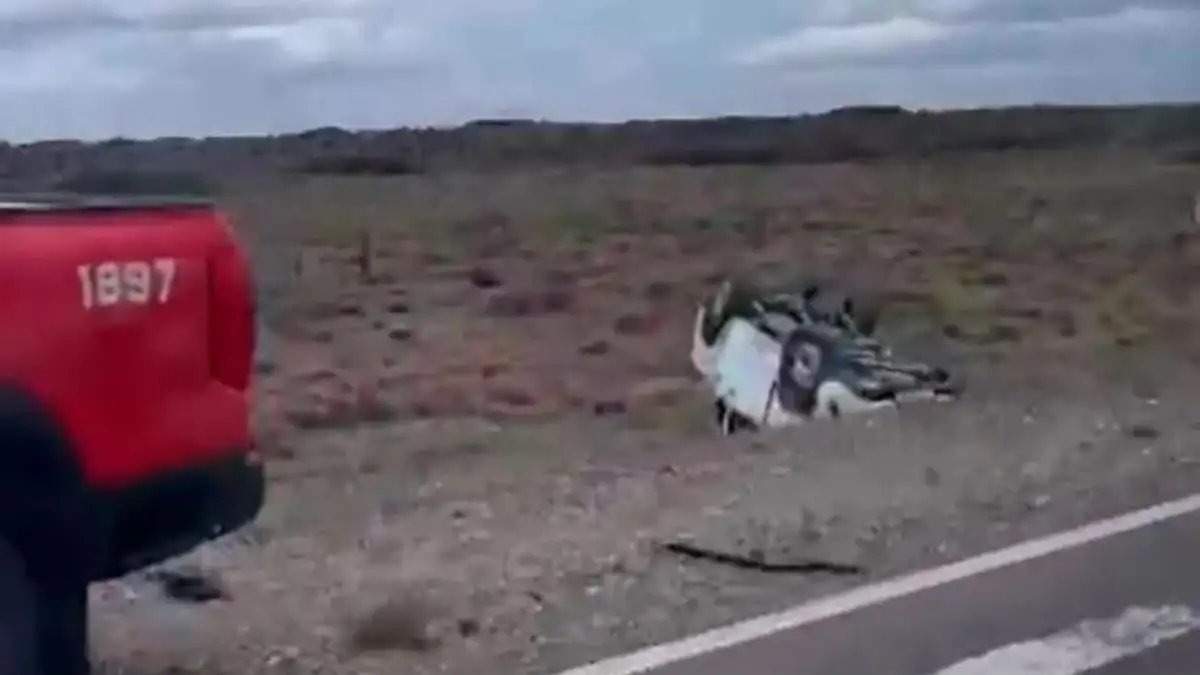 Siniestro vial en cercanías a Zapala. Fuente: Facebook.
