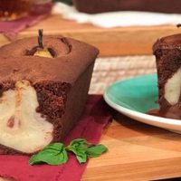 Budín de chocolate y pera: prepará esta receta sanita para desayunar o merendar como un campeón