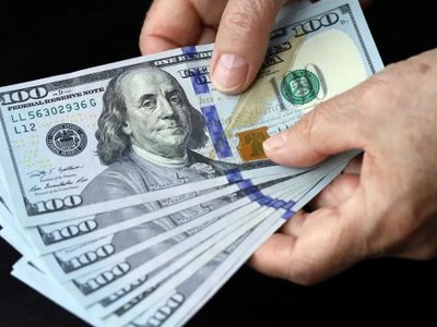 Ahorristas se refugian en dólares: los depósitos superan los US$35.000 millones en plena campaña electoral