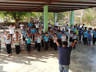 Con vacunación de  docentes, Campeche podría retomar clases presenciales en febrero: AMLO