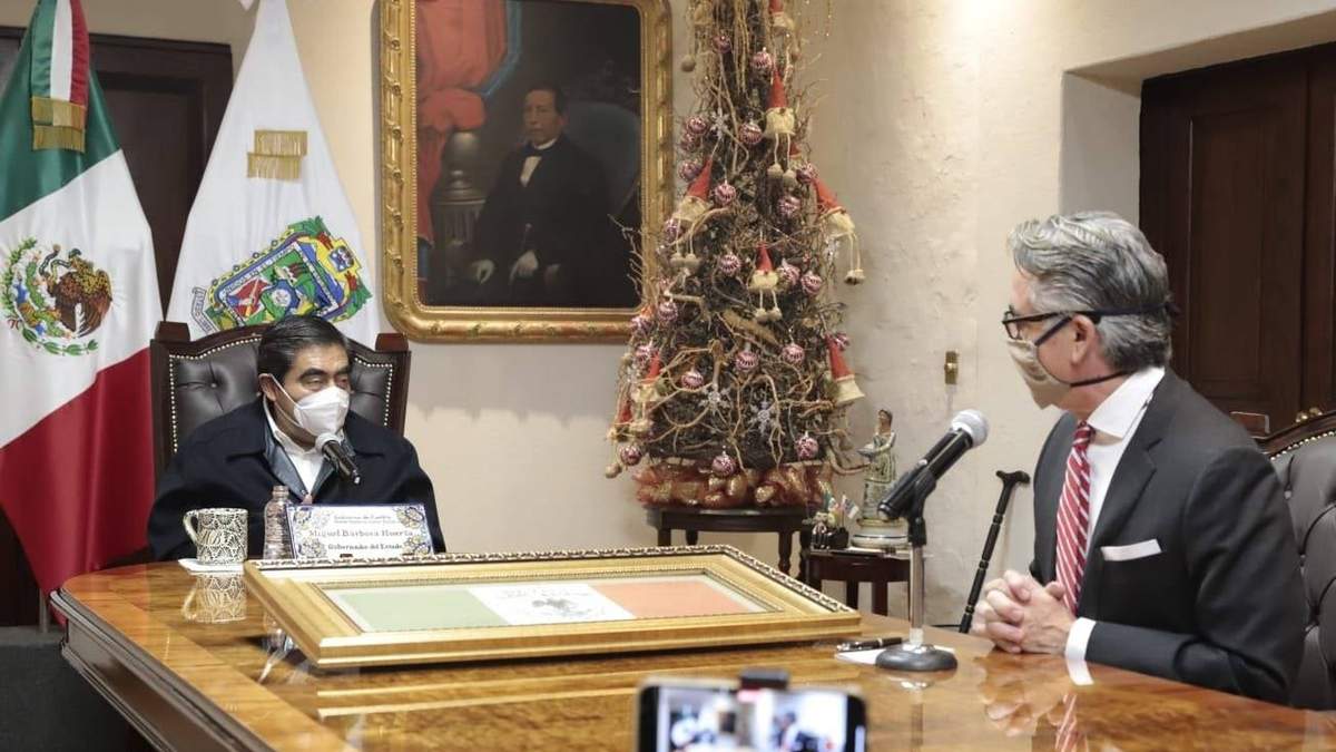 El gobernador de Puebla y Ricardo Obert Martínez