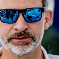 Pasado de copas y de fiesta: el Rey Felipe no lo puede creer