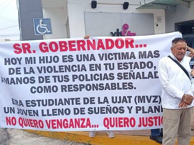 Marchan en Tabasco por homicidio de universitario presuntamente a manos de policías