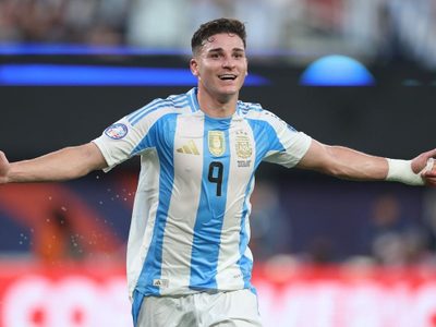 Argentina venció a Chile con gol de Julián Alvarez