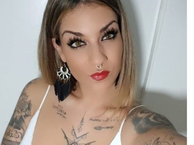 Arrestan a mujer que arrancó la lengua de su novio de un mordisco