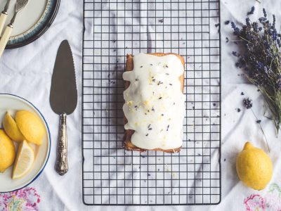 Budín de limón sin huevos, leche ni manteca: la receta más económica de un clásico para los mates