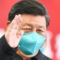 El presidente de China visitó por primera vez Wuhan, ciudad donde se originó el virus