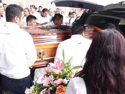 Sepultan en el panteón de Huimanguillo a la periodista Norma Sarabia