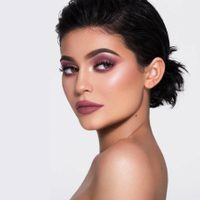 ¡Alucinarás! Kylie Jenner en la pileta muy generosa con sus fans. ¡Hacé zoom!