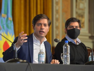 Axel Kicillof resaltó la importancia de respetar las medidas de aislamiento