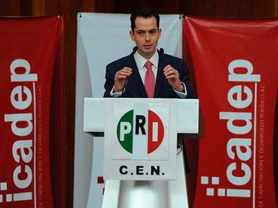 Priista de Querétaro que se promocionó en glúteos femeninos ahora dirige instituto de formación del partido