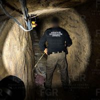 FGR asegura túnel usado para huachicol en Nuevo León; estaba conectado a los ductos de Pemex